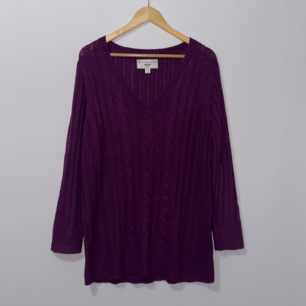 Sweater collection Avenue Purple v neck Sweater womens Size 14/16